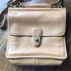 ✨Coach Willis Crossbody Bag✨